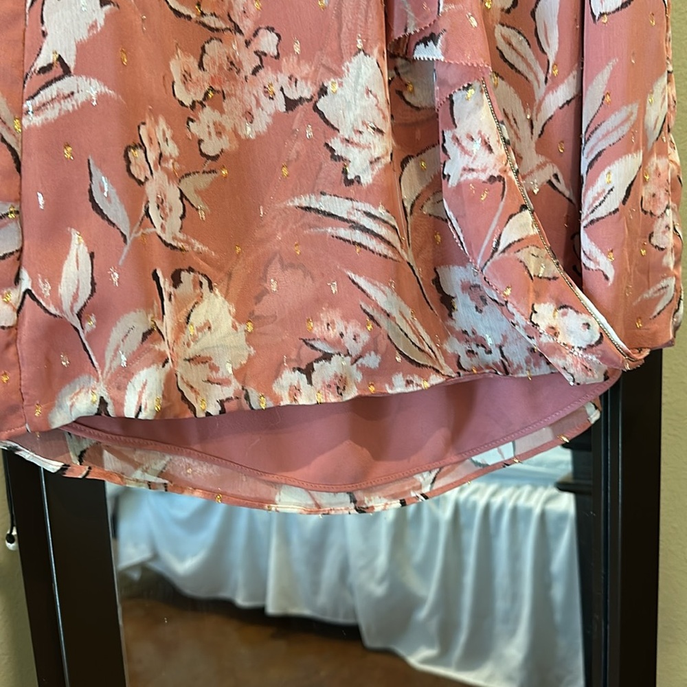 WHBM ruffle blouse with metallic accents - Picture 5 of 6
